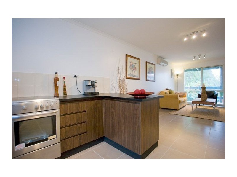 99 First Avenue, Rosebud VIC 3939