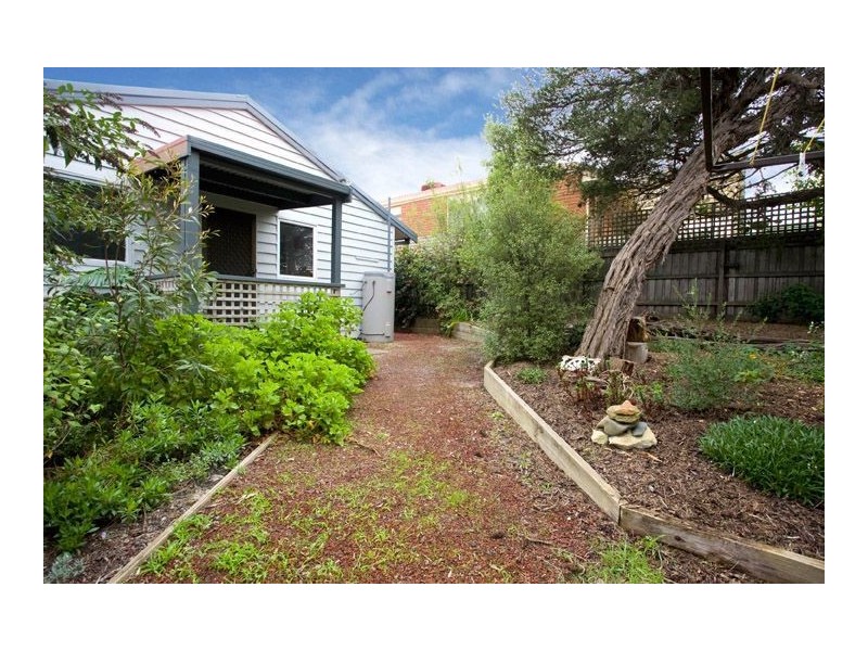99 First Avenue, Rosebud VIC 3939