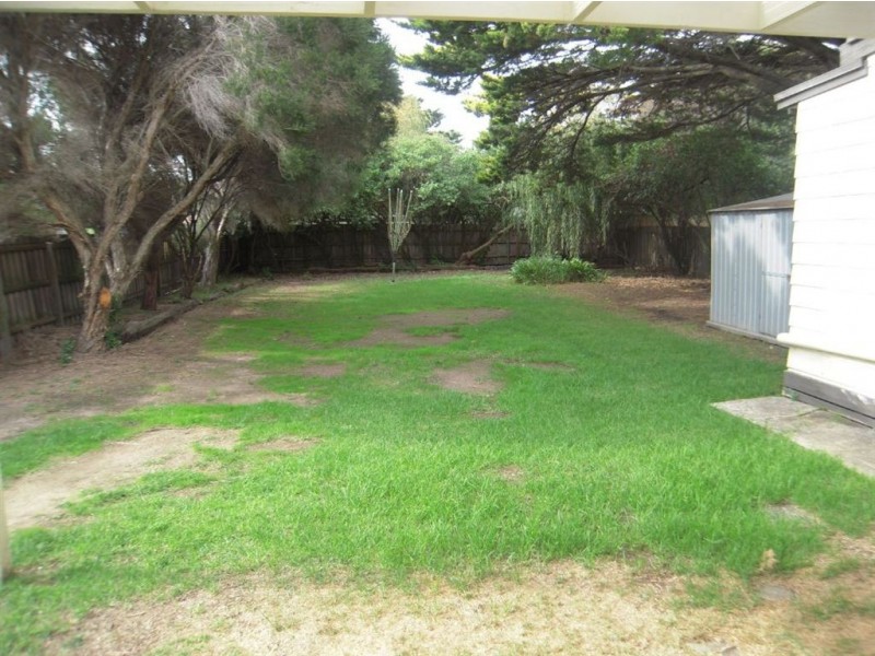 9 Balmoral Avenue, Safety Beach VIC 3936