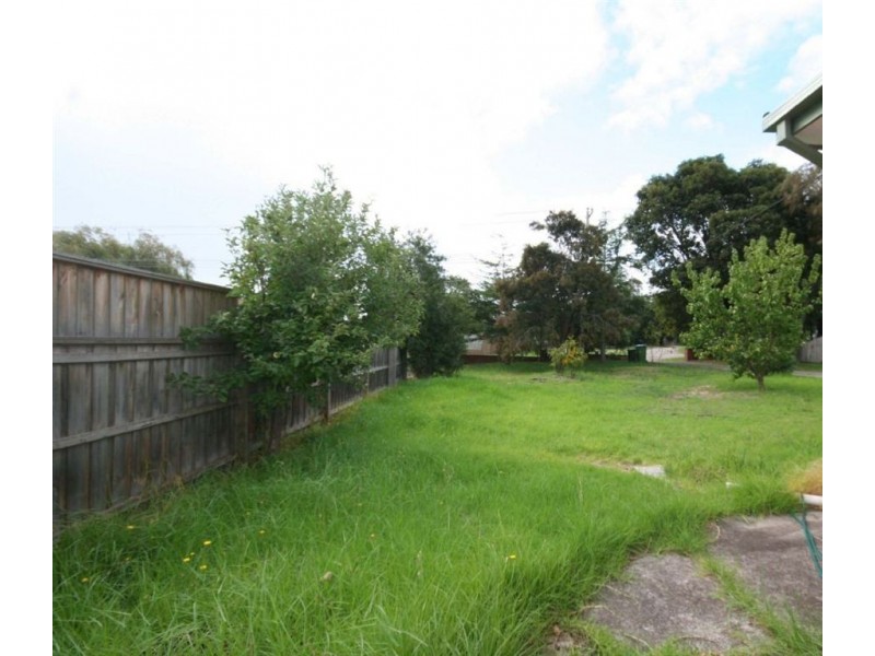 97 Austin Avenue, Rosebud VIC 3939