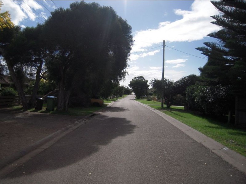 91 Ocean Street, Rosebud VIC 3939