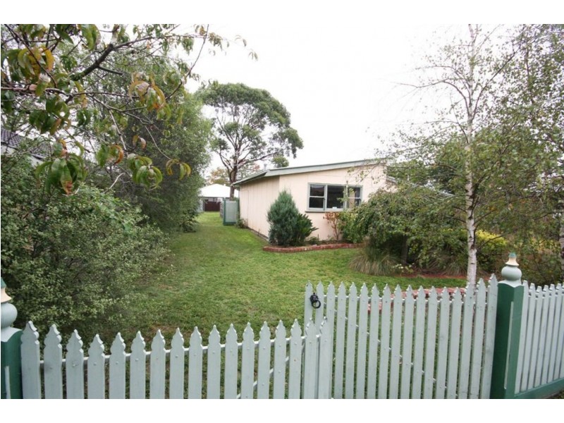 76 First Avenue, Rosebud VIC 3939