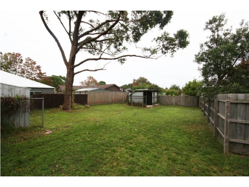 76 First Avenue, Rosebud VIC 3939
