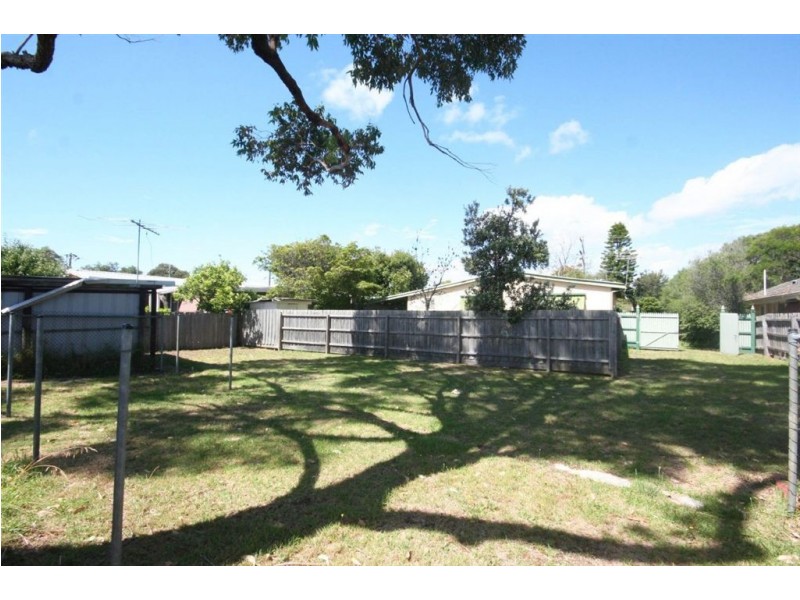 76 First Avenue, Rosebud VIC 3939