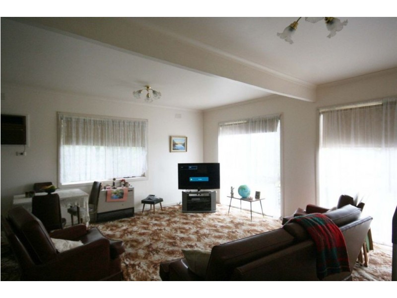 207 Eighth Avenue, Rosebud VIC 3939