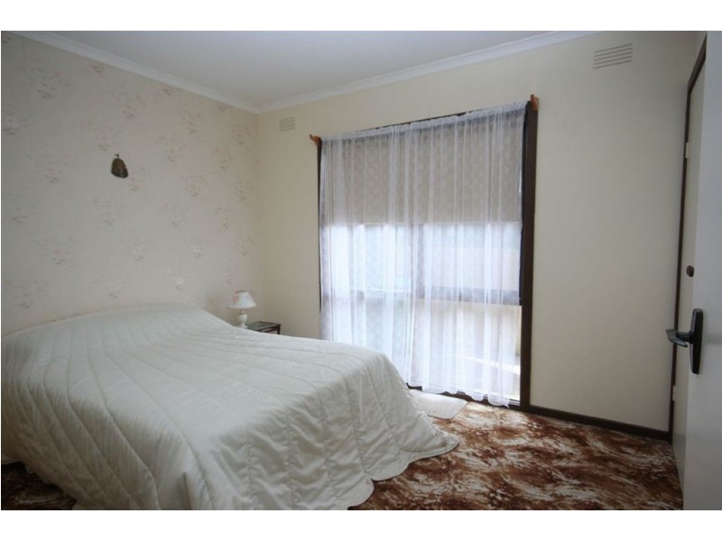 207 Eighth Avenue, Rosebud VIC 3939
