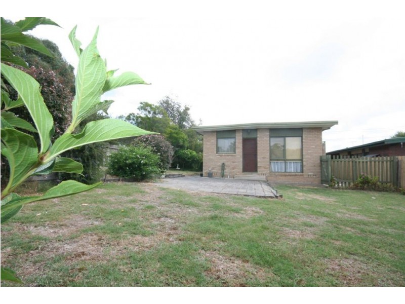 207 Eighth Avenue, Rosebud VIC 3939