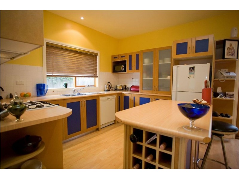 8 Potton Avenue, Rosebud VIC 3939