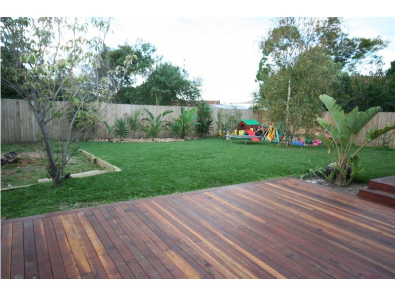 14 Nixon Street, Rosebud VIC 3939