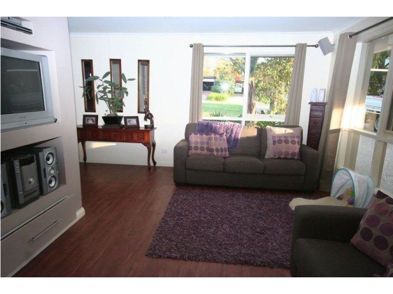 14 Nixon Street, Rosebud VIC 3939