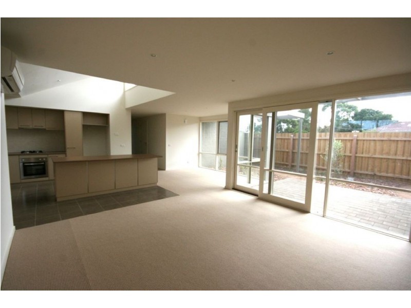 69 Potton Avenue, Rosebud VIC 3939