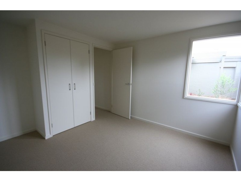 69 Potton Avenue, Rosebud VIC 3939