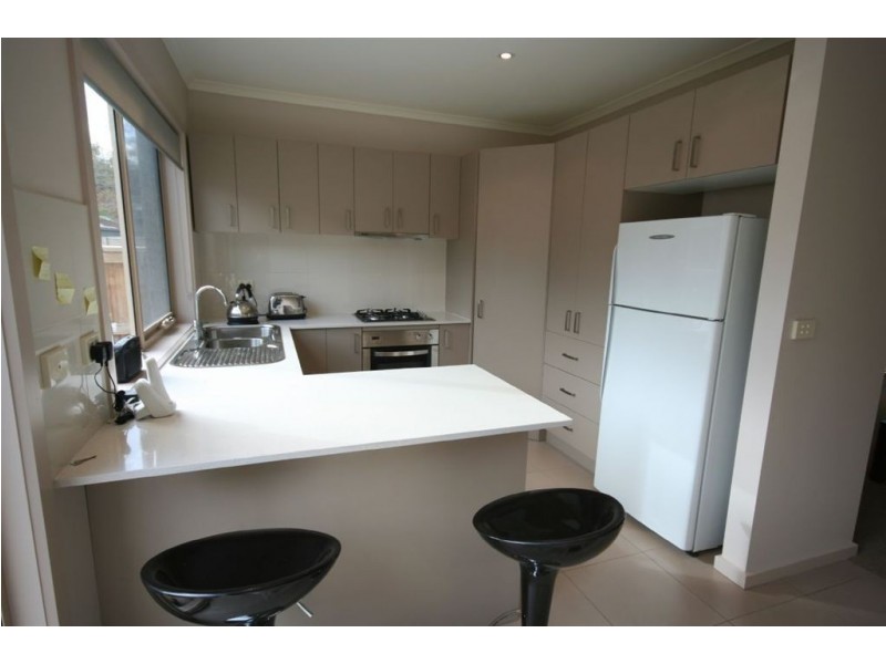 1/2 Phillip Street, Rosebud VIC 3939