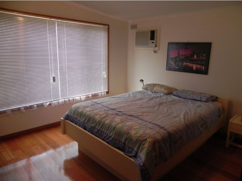 34 Ocean Street, Rosebud VIC 3939