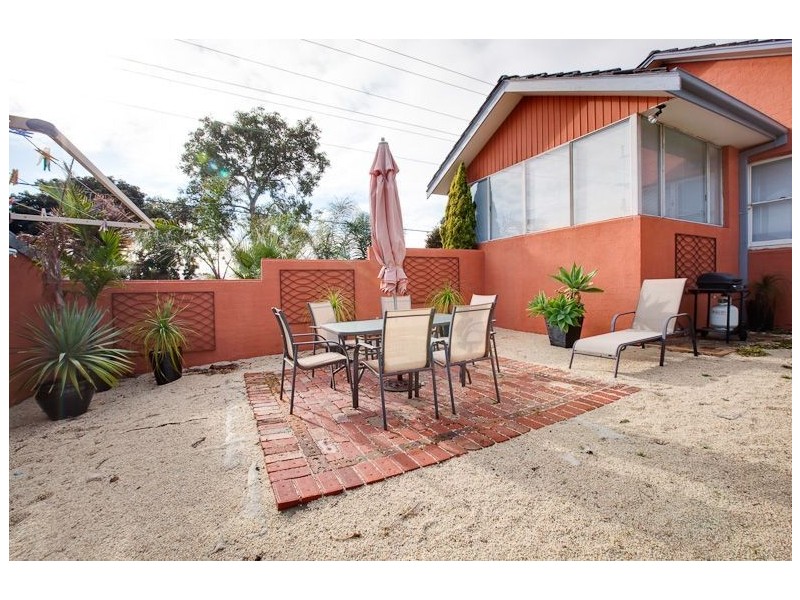 76 Fourth Avenue, Rosebud VIC 3939