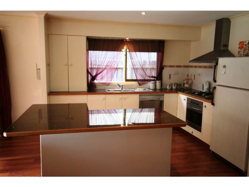 26 Ashenden Square, Rosebud VIC 3939