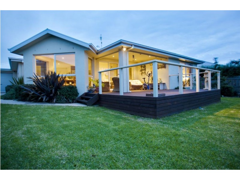 17 Lovely Meadows Court, Rosebud VIC 3939