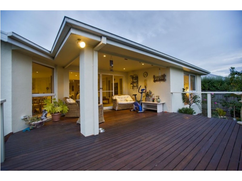 17 Lovely Meadows Court, Rosebud VIC 3939