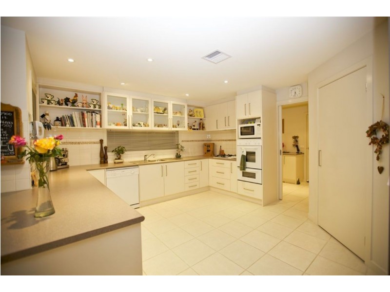 17 Lovely Meadows Court, Rosebud VIC 3939