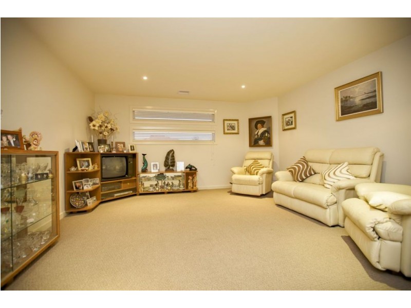 17 Lovely Meadows Court, Rosebud VIC 3939