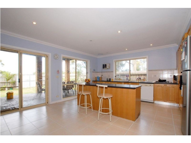 111 Truemans Road, Rosebud West VIC 3940