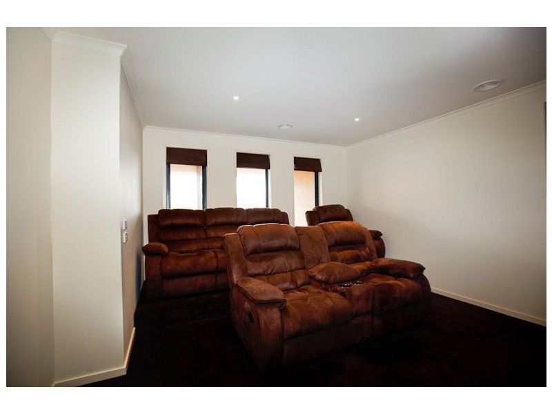 29 Wallaby Drive, Rosebud VIC 3939