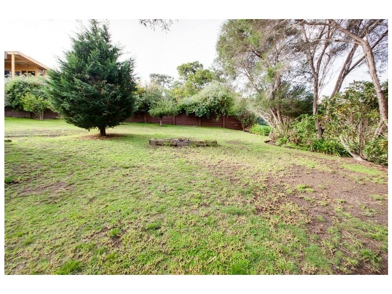 26 Hove Road, Rosebud VIC 3939