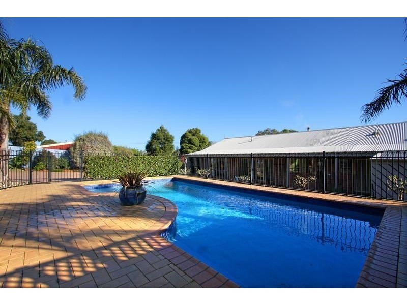 89 Rosebud Avenue, Rosebud VIC 3939