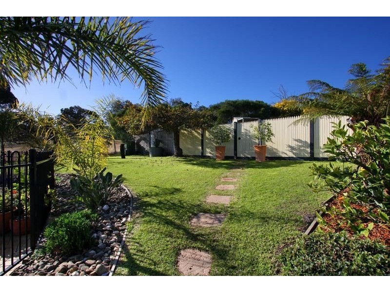 89 Rosebud Avenue, Rosebud VIC 3939