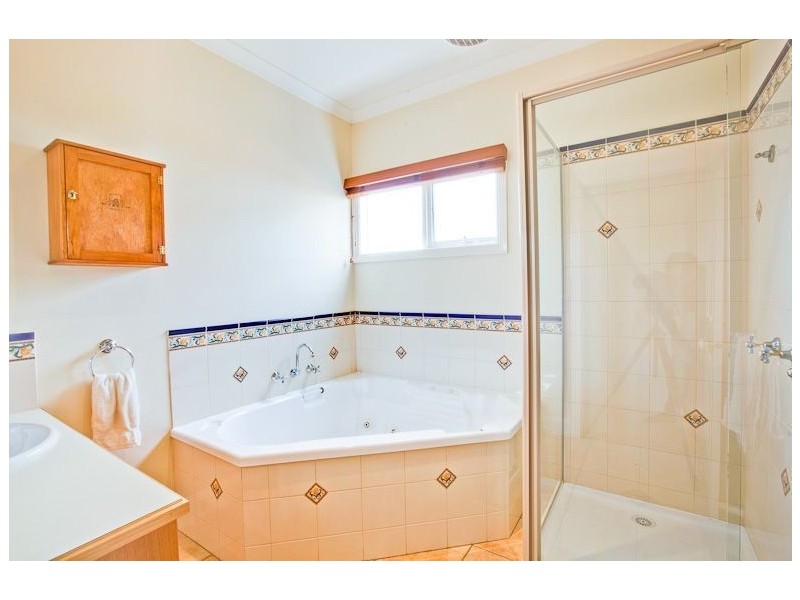 6 Coral Close, Rosebud VIC 3939