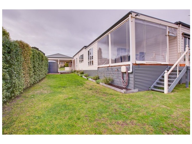 6 Coral Close, Rosebud VIC 3939