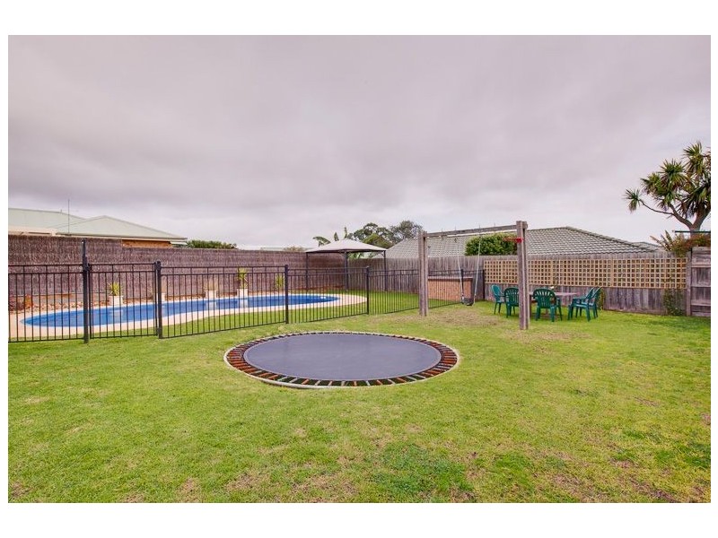 6 Coral Close, Rosebud VIC 3939
