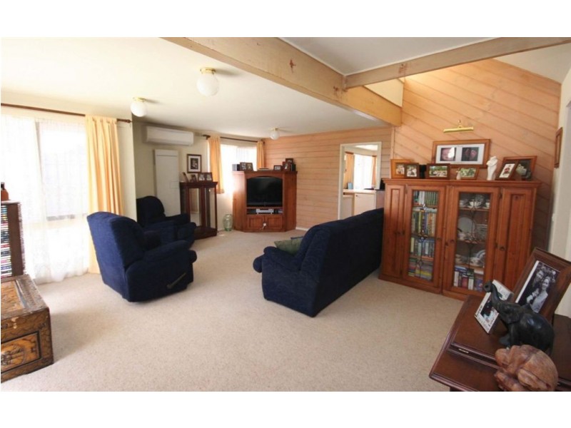 85 Leon Avenue, Rosebud VIC 3939