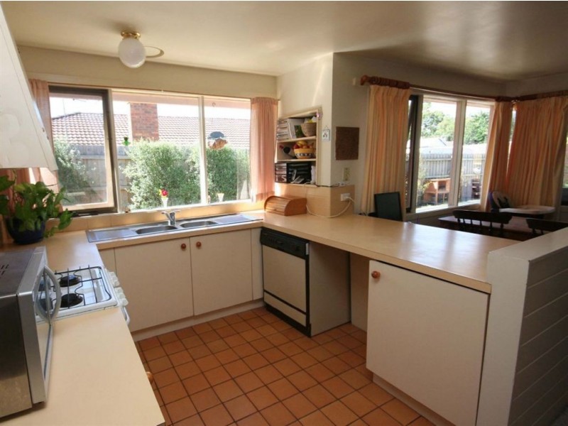 85 Leon Avenue, Rosebud VIC 3939