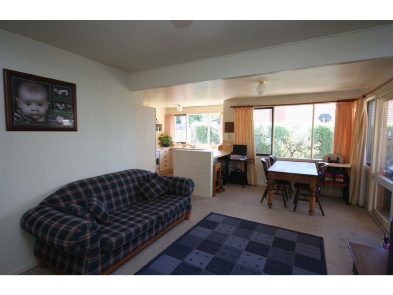 85 Leon Avenue, Rosebud VIC 3939