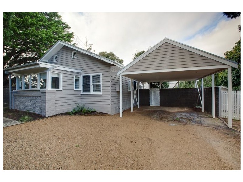 16 Murrowong Avenue, Rosebud VIC 3939