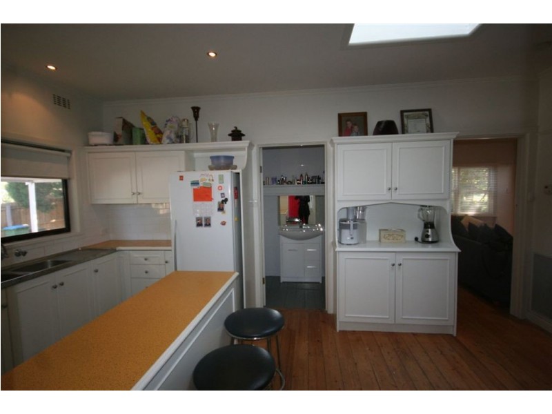 16 Murrowong Avenue, Rosebud VIC 3939