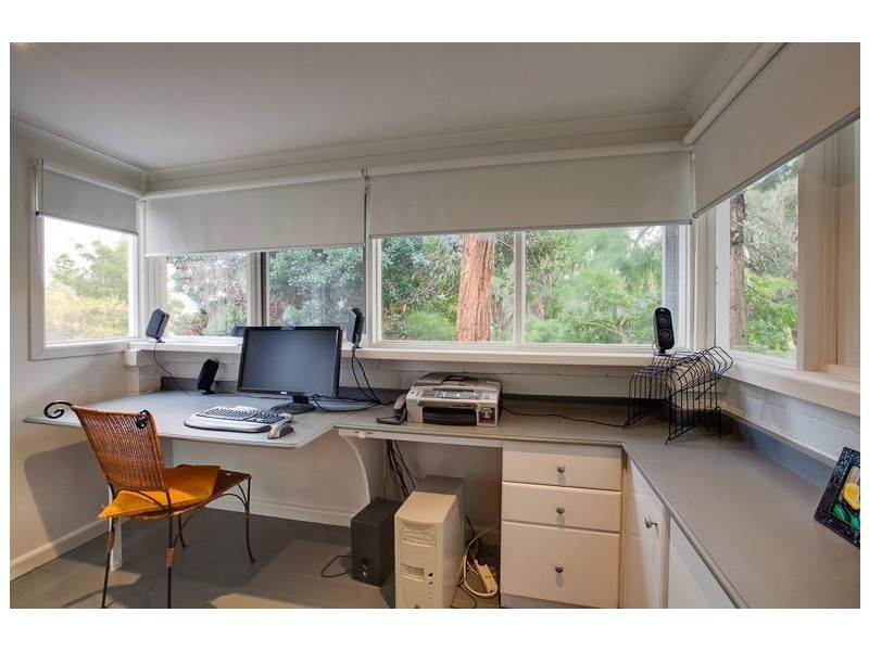 16 Murrowong Avenue, Rosebud VIC 3939