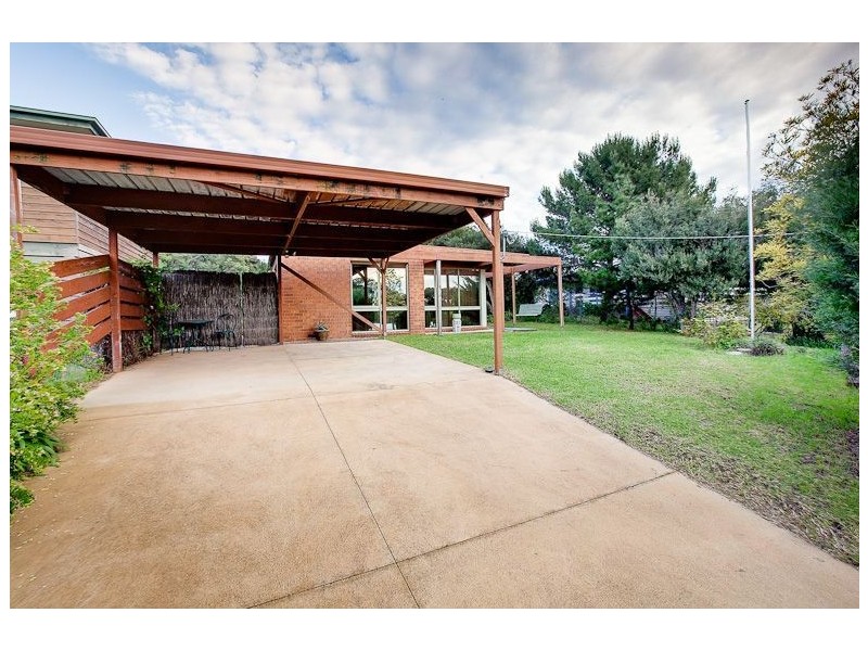 11 Sara Street, Rye VIC 3941