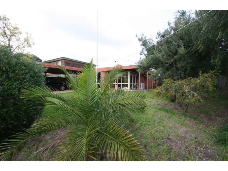 11 Sara Street, Rye VIC 3941