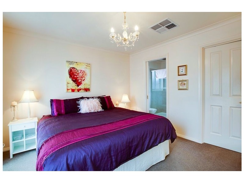 1 Josie Place, Rosebud VIC 3939