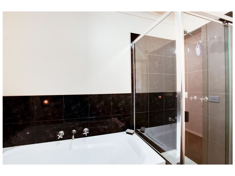 1 Josie Place, Rosebud VIC 3939