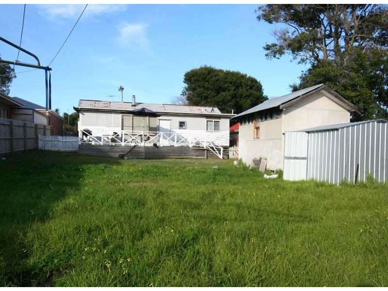 24 Thomas Street, Rosebud VIC 3939