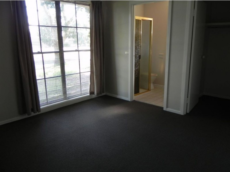 23 Hinton Street, Rosebud VIC 3939