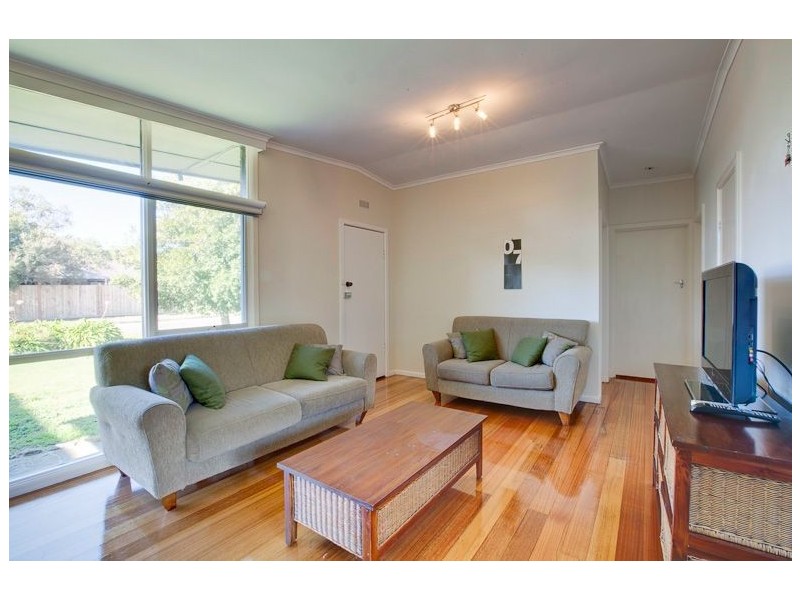 6 Cootamundra Avenue, Rosebud VIC 3939