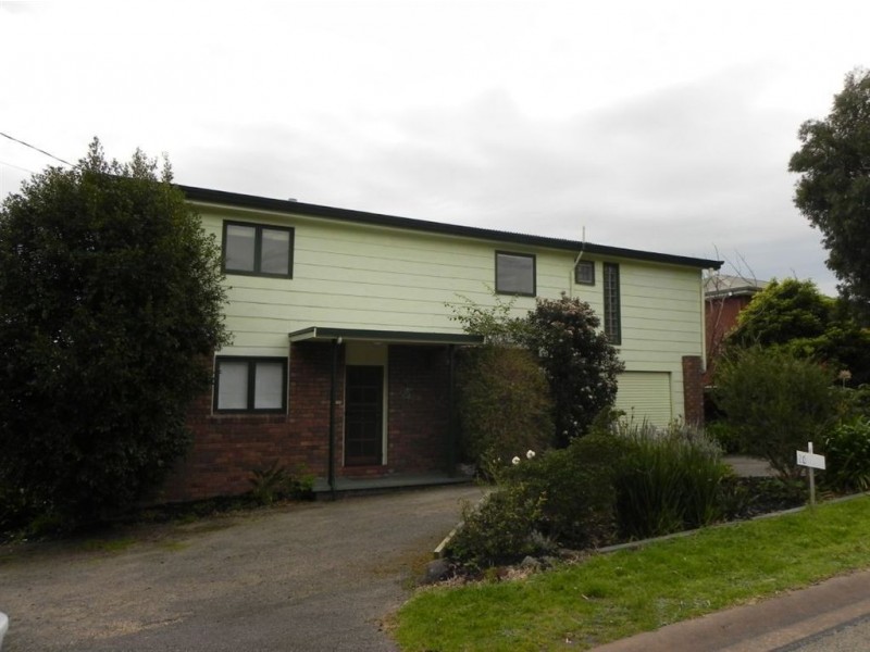 20 Nullawarre Avenue, Rosebud VIC 3939