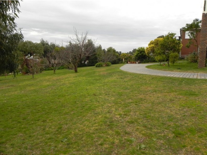20 Nullawarre Avenue, Rosebud VIC 3939