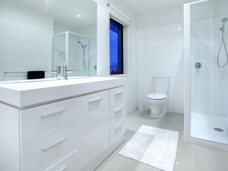 393 Eastbourne Road, Rosebud West VIC 3940