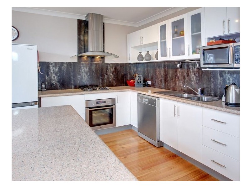 55 Broadway, Rosebud West VIC 3940