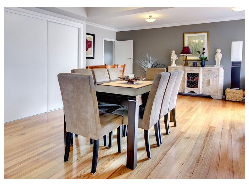 55 Broadway, Rosebud West VIC 3940